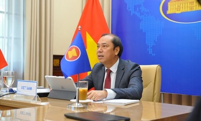 ASEAN calls for not complicating the East Sea situation 1