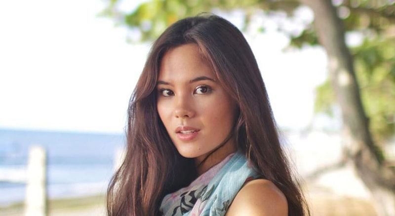 Catriona Gray - beauty conquered two prestigious competitions in the Philippines 0